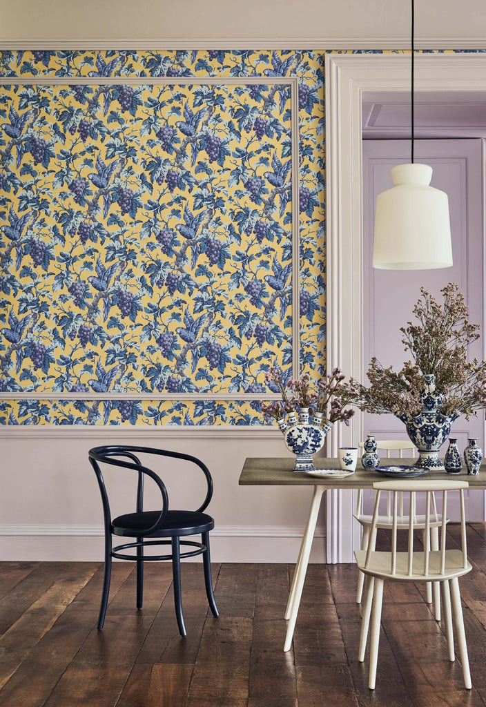 Cole & Son WOODVALE ORCHARD HYAC/OCH Wallpaper