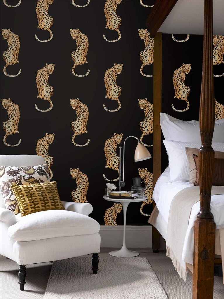 Seabrook Leopard King Black Wallpaper