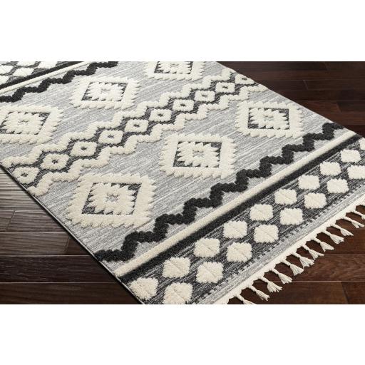 Surya Nora NOA-2301 Black Cream 5'3" x 7' Rug