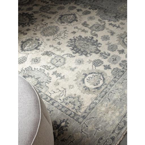 Surya Palais PAL-2305 Charcoal Ivory 2' x 3' Rug