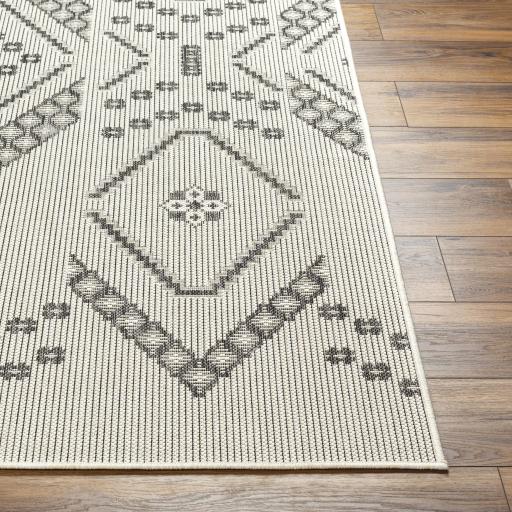 Surya Ravello RVL-2326 Black Ivory 2' x 2'11" Rug