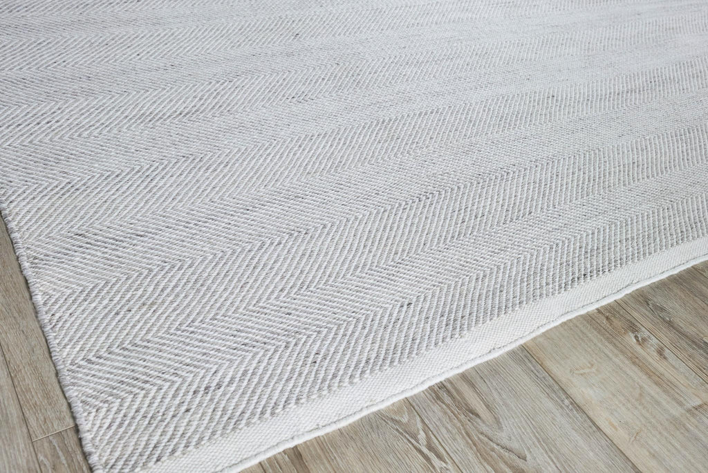 Exquisite Bintan Indoor/Outdoor Flatweave PET yarn Ivory/Silver Area Rug 10.0'X14.0' Rug