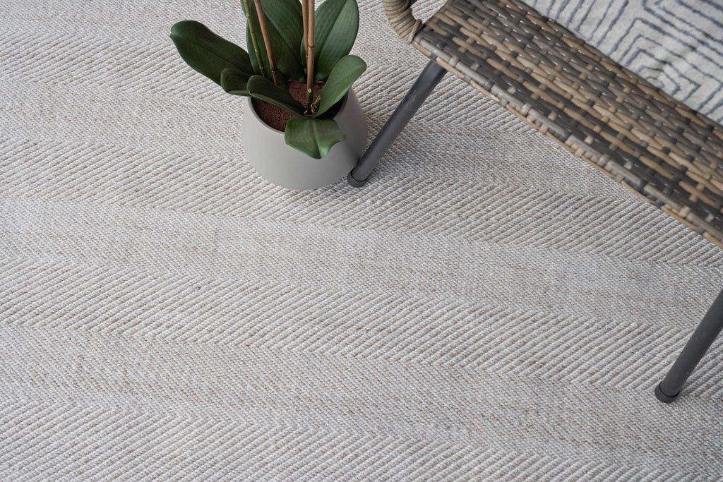 Exquisite Bintan Indoor/Outdoor Flatweave PET yarn Ivory/Beige Area Rug 10.0'X14.0' Rug