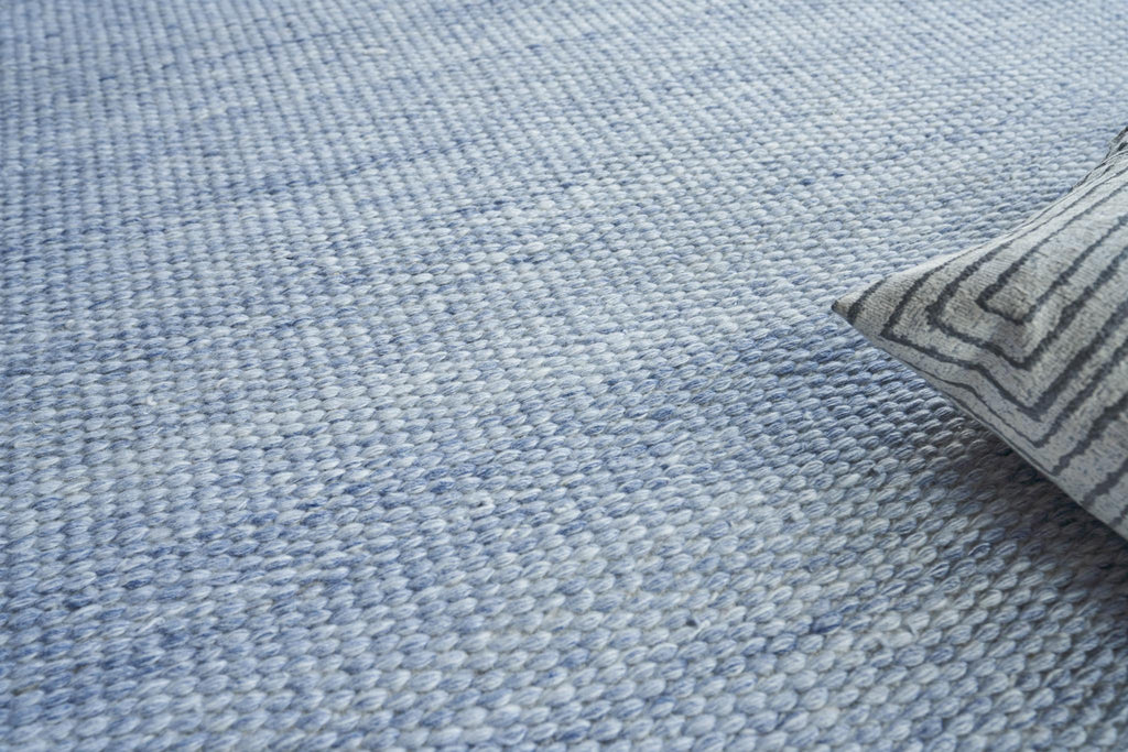 Exquisite Loro Indoor/Outdoor Flatweave PET yarn Light Blue Area Rug 10.0'X14.0' Rug