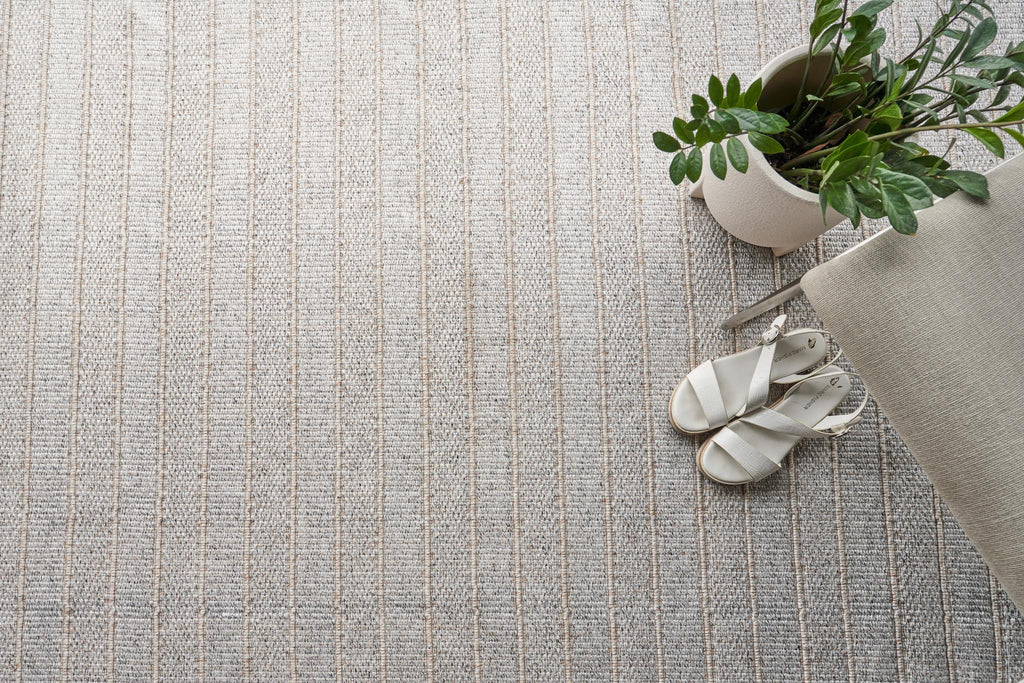 Exquisite Nova Indoor/Outdoor Flatweave PET yarn Natural Beige Area Rug 3.0'X5.0' Rug