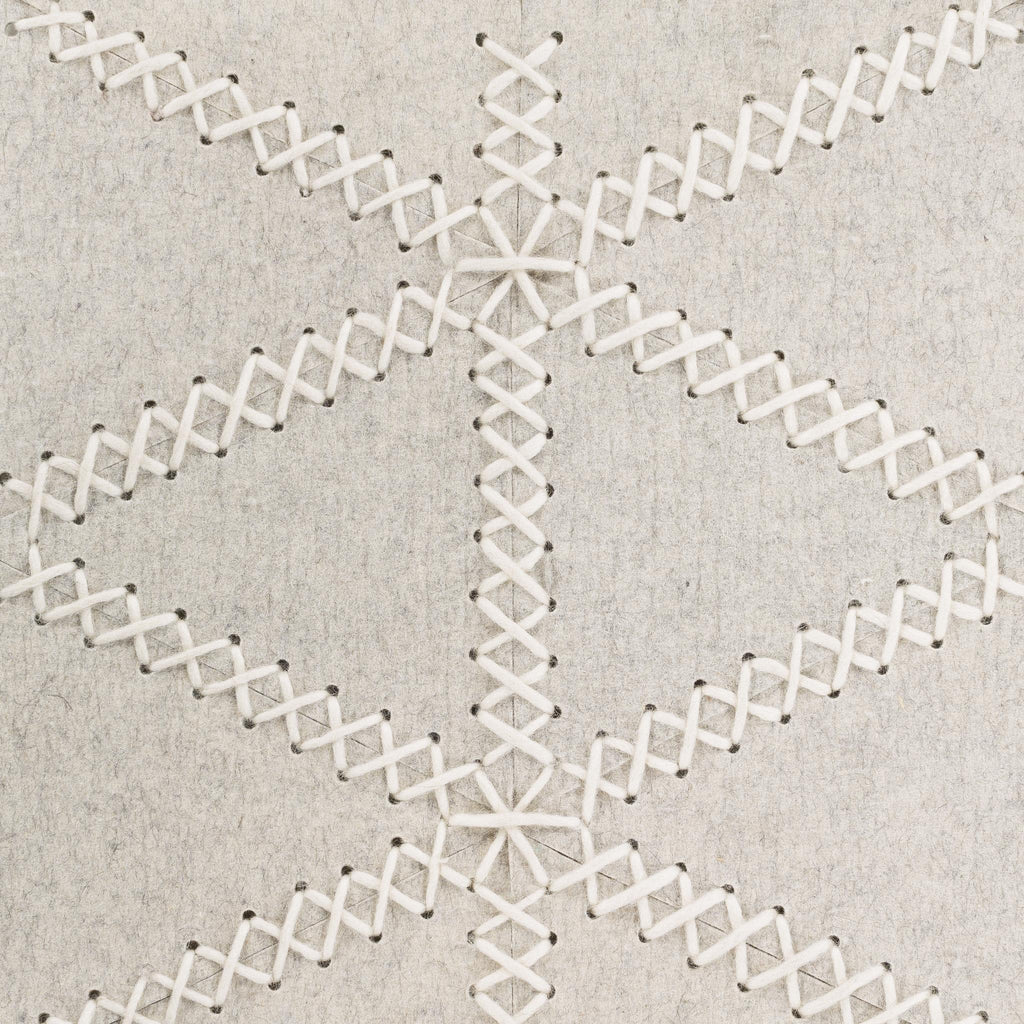 Surya Patch PTC-4001 Ivory Off-White 2' x 3' Rug