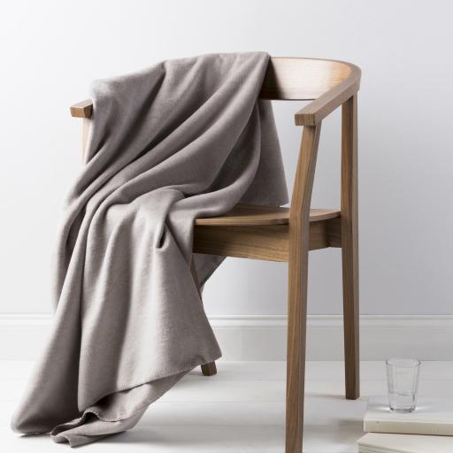 Surya Thalia THL-4000 Gray 50"W x 67"L Throw