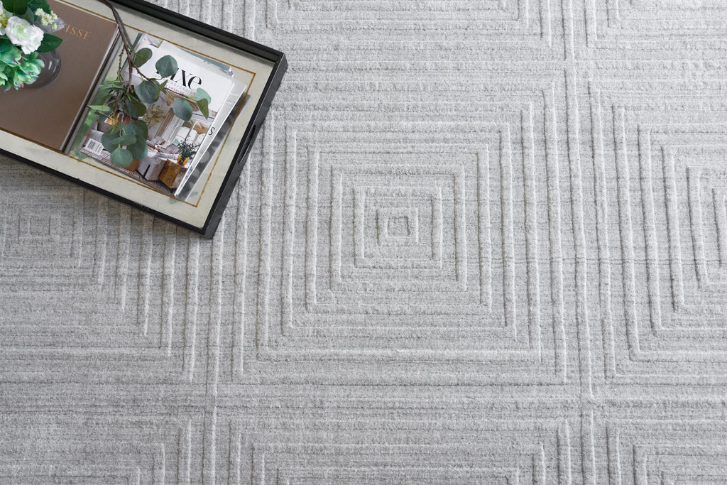 Exquisite Castelli Handloomed Bamboo Silk and New Zealand Wool Light Silver Area Rug 10.0'X14.0' Rug