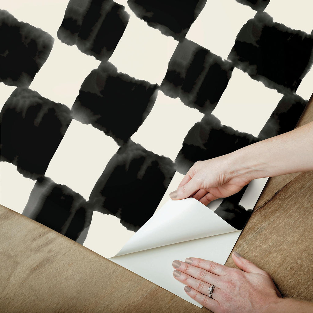 RoomMates Tess Watercolor Soft Black Checker Peel And Stick Black Wallpaper