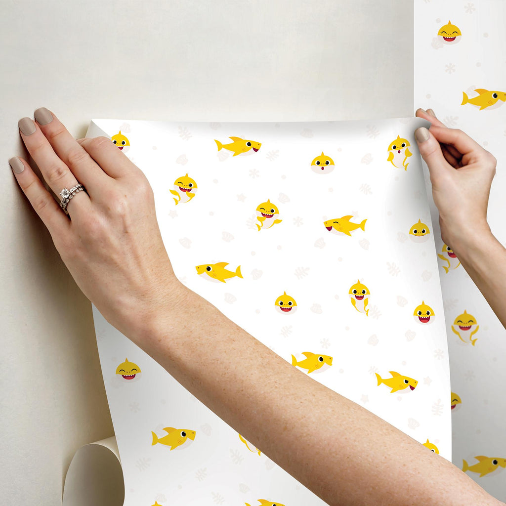 RoomMates Baby Shark Cream Peel & Stick Cream Wallpaper