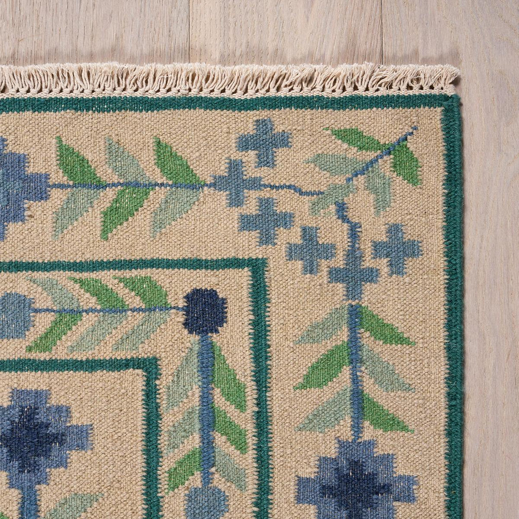 Schumacher Katarina Multi 9' x 6' Rug