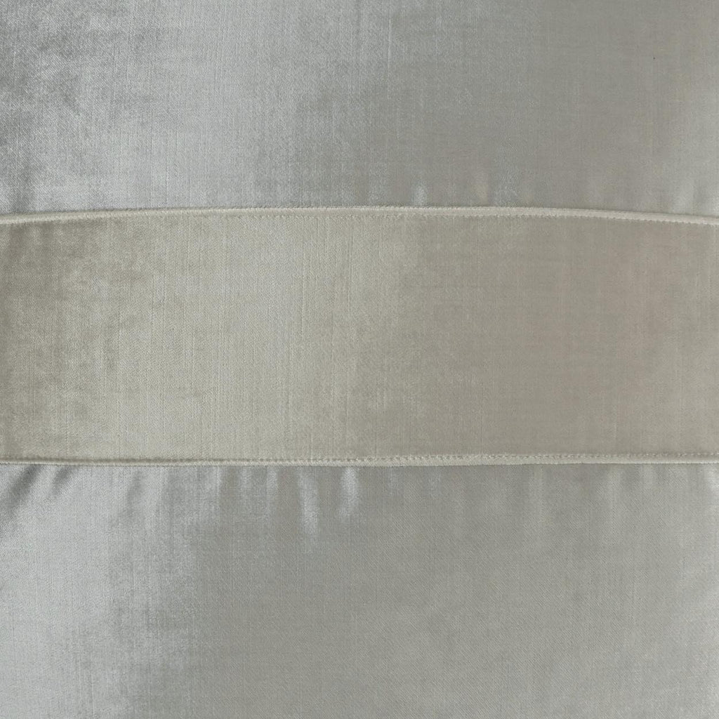 D.V. Kap Home Iridescence Band Silver  Fabric