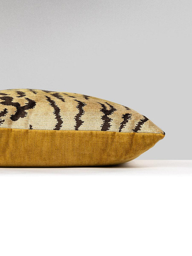 Scalamandre Tigre - Silk Square Ivory, Gold & Black / Gilt Pillow