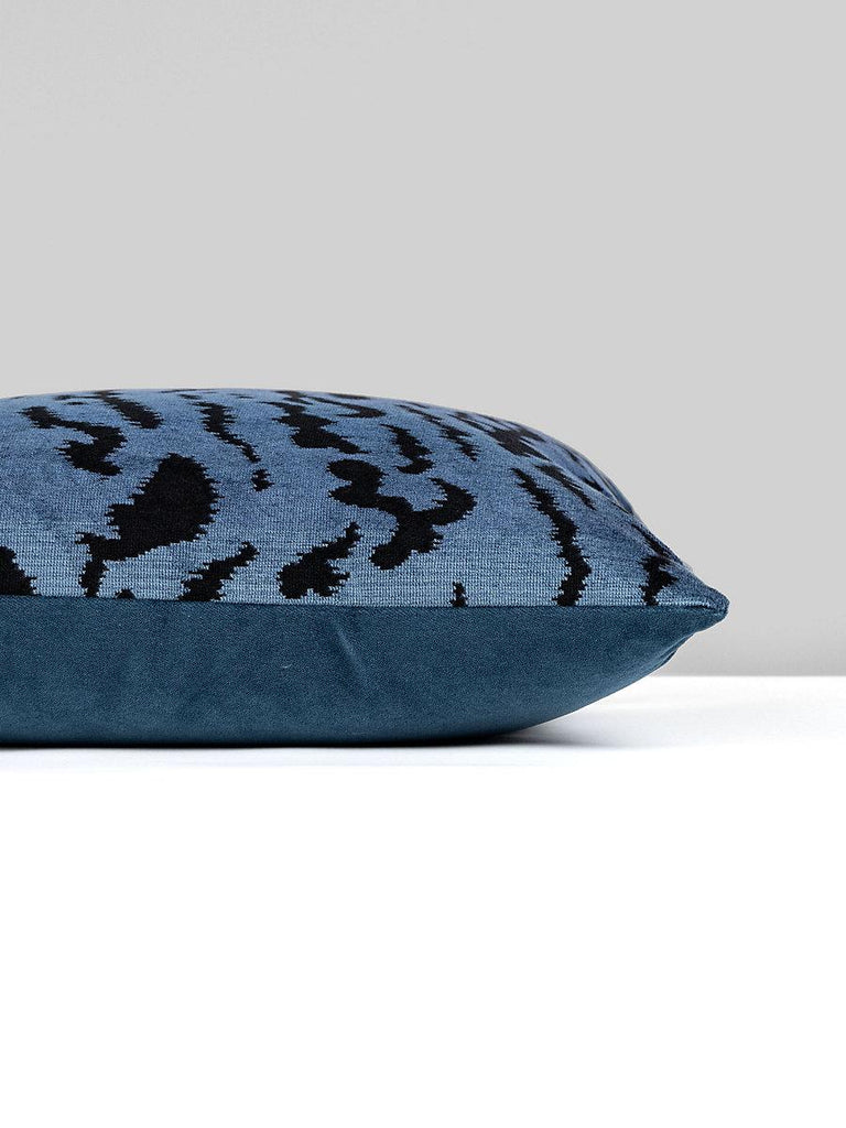 Scalamandre Tigre/Velvet Blues & Black / Indigo Pillow