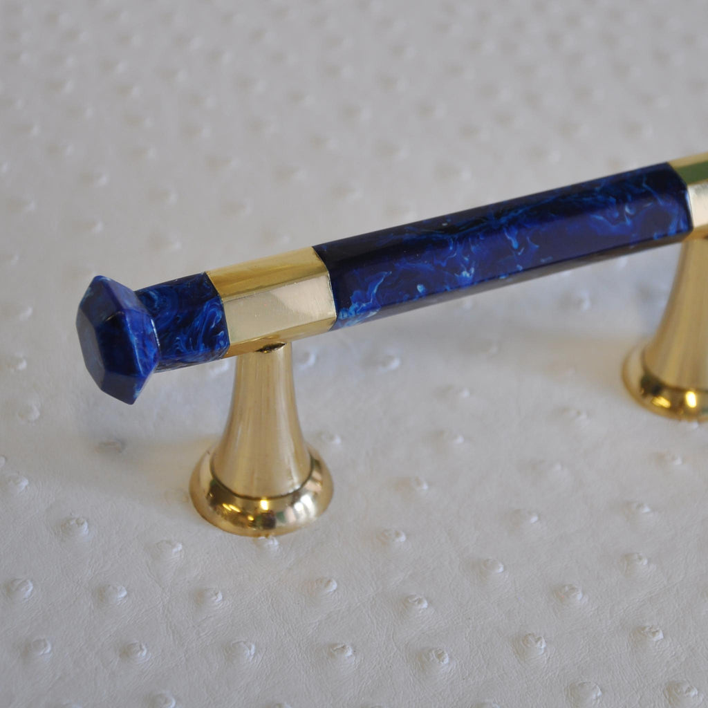 Worlds Away HANDLE WITH BRASS DETAILING IN MARBLED BLUE