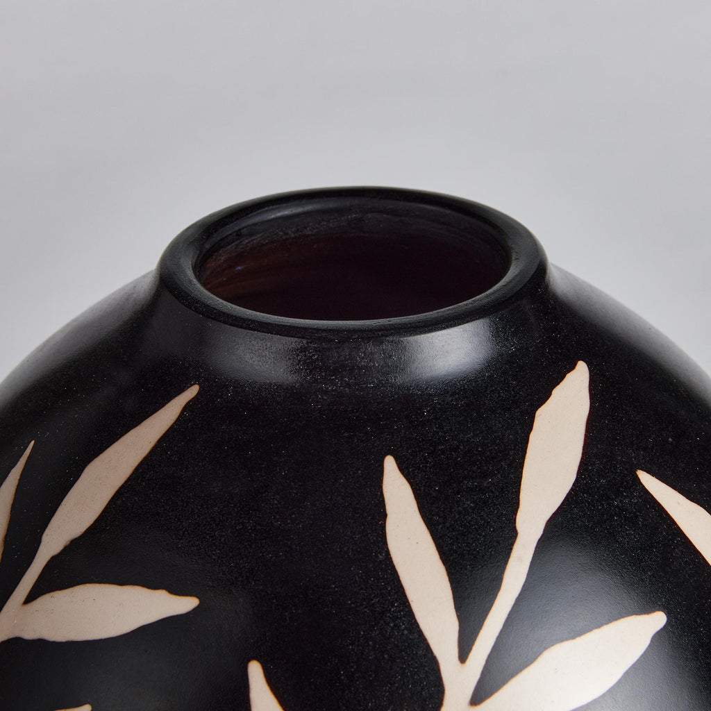 Napa Black/Ecru Dayana Vase Large