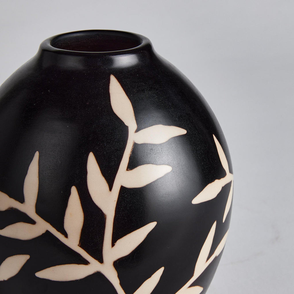 Napa Black/Ecru Dayana Vase Small