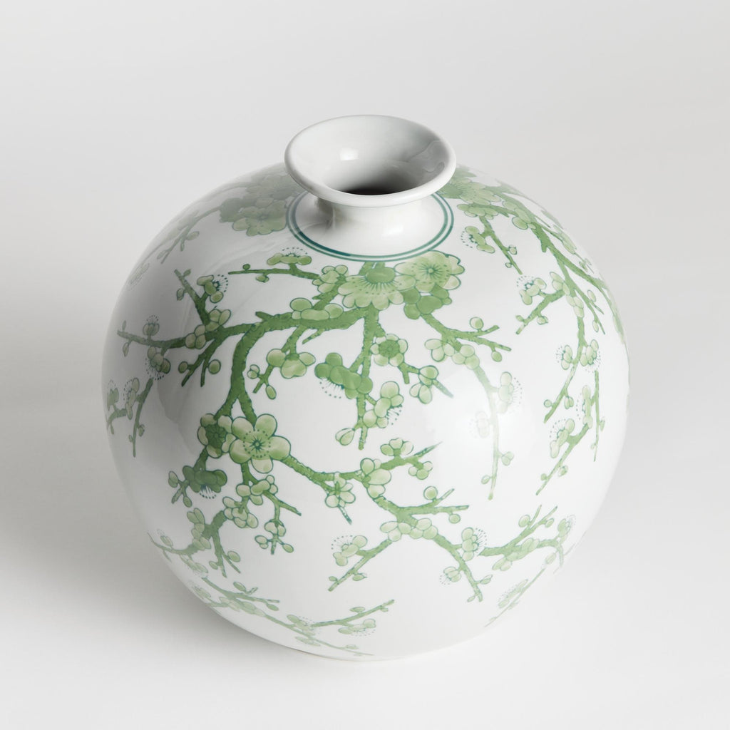 Napa Green/White Imperial Empress Vase