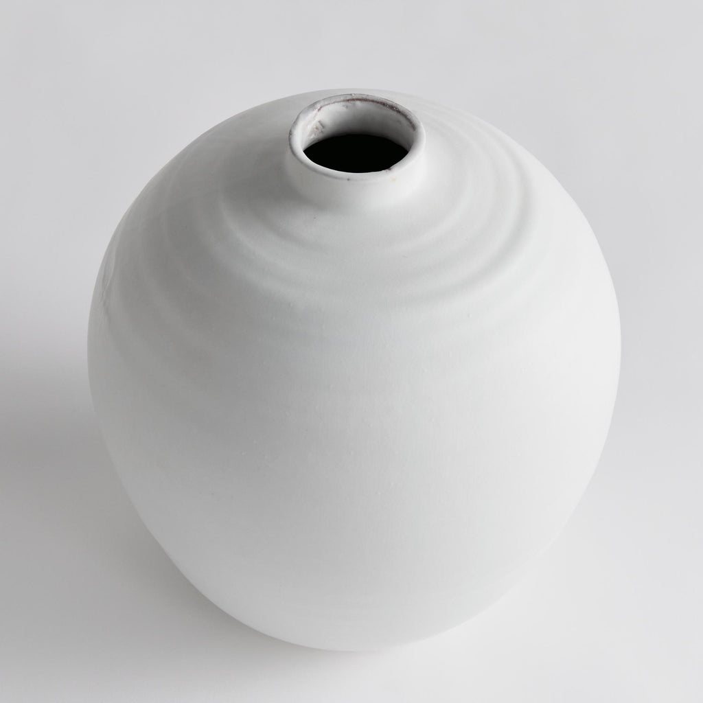 Napa White Andorra Vase 13.75"