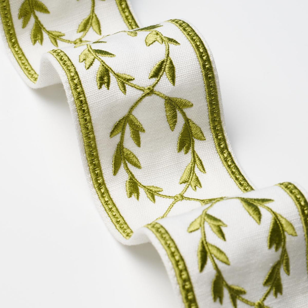 Schumacher Maison Vine Leaf Trim