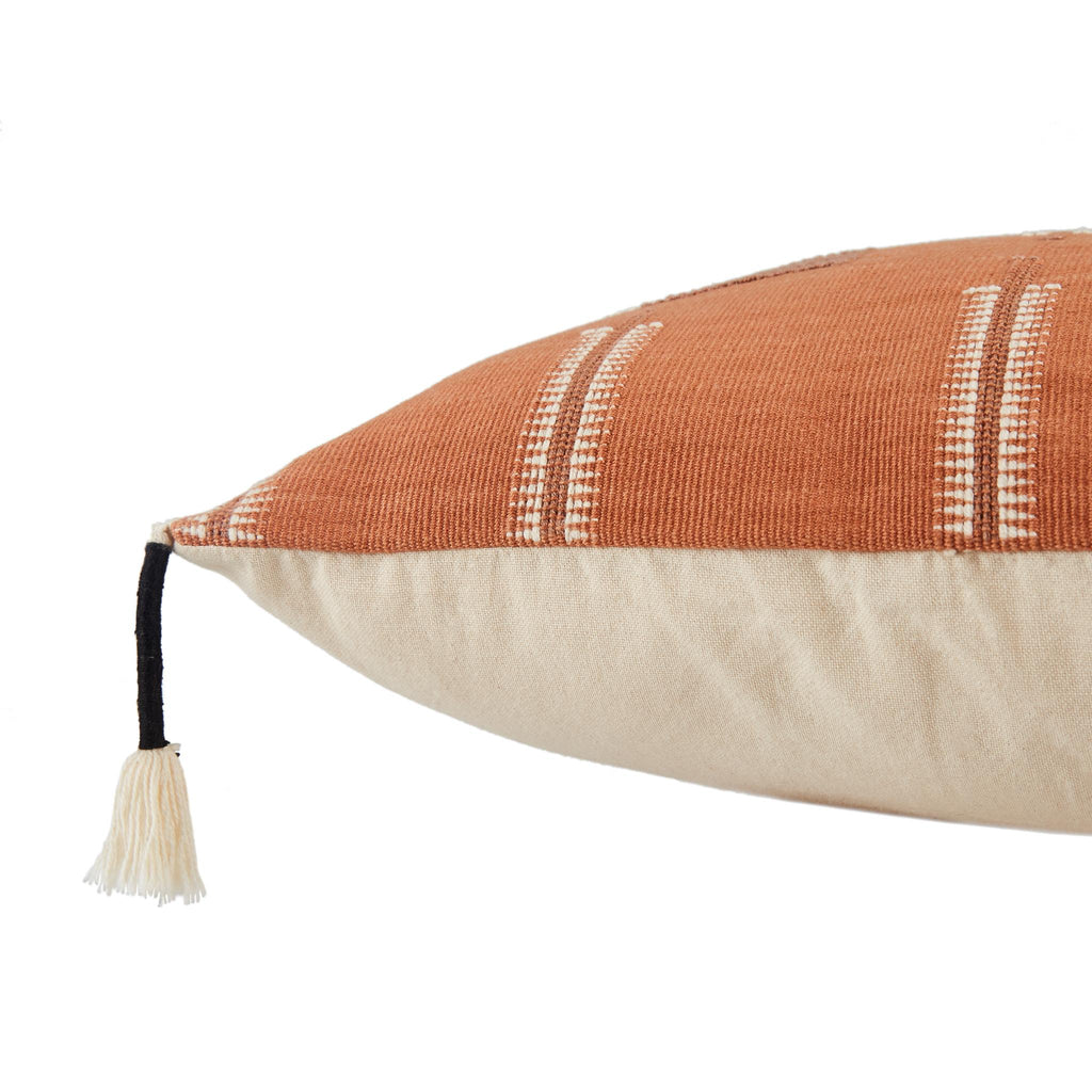 Jaipur Living Nagaland Pillow Longwa Tribal Terracotta / Cream 18" x 18" Pillow