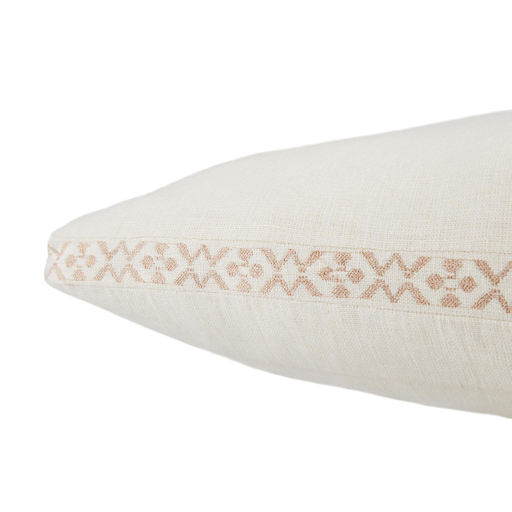 Jaipur Living Taiga Seti Border Ivory / Blush 24" x 24" Pillow