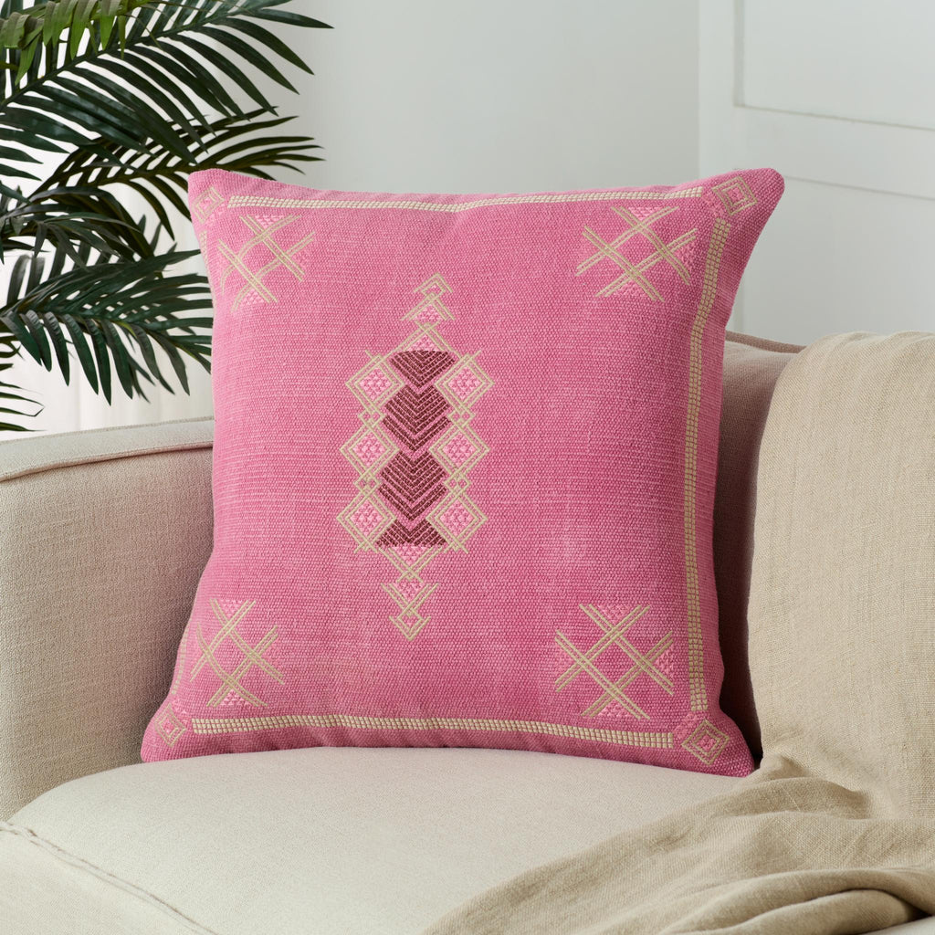 Jaipur Living Puebla Shazi Tribal Pink / Tan 24" x 24" Pillow