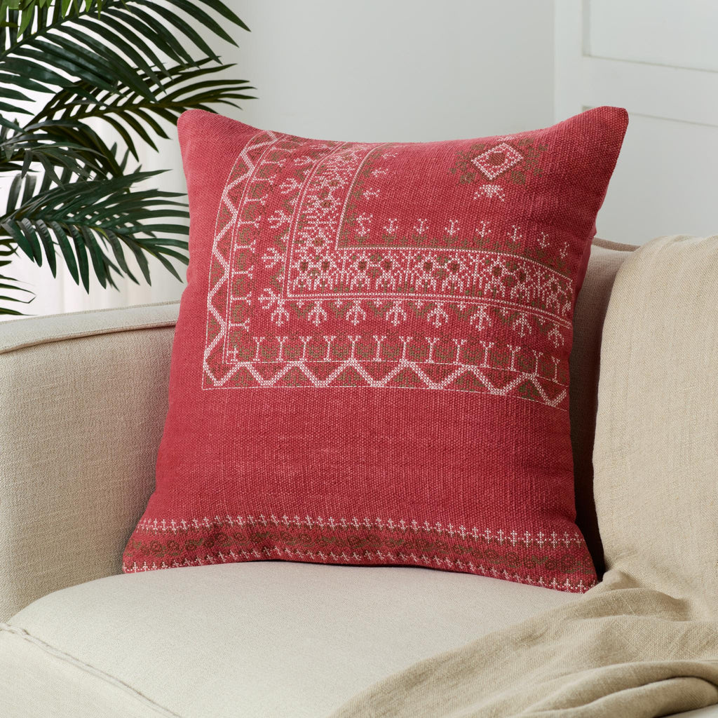 Jaipur Living Puebla Abeni Tribal Red / Brown 24" x 24" Pillow