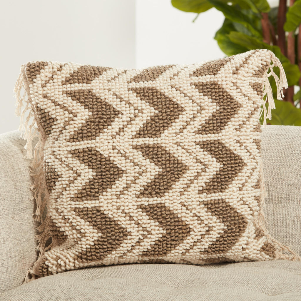 Jaipur Living Bayu Takeo Chevron Olive / Ivory 22" x 22" Pillow