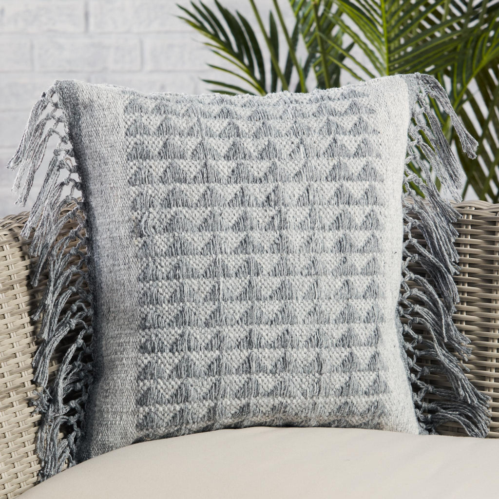 Jaipur Living Liri Edris Geometric Gray 18" x 18" Pillow