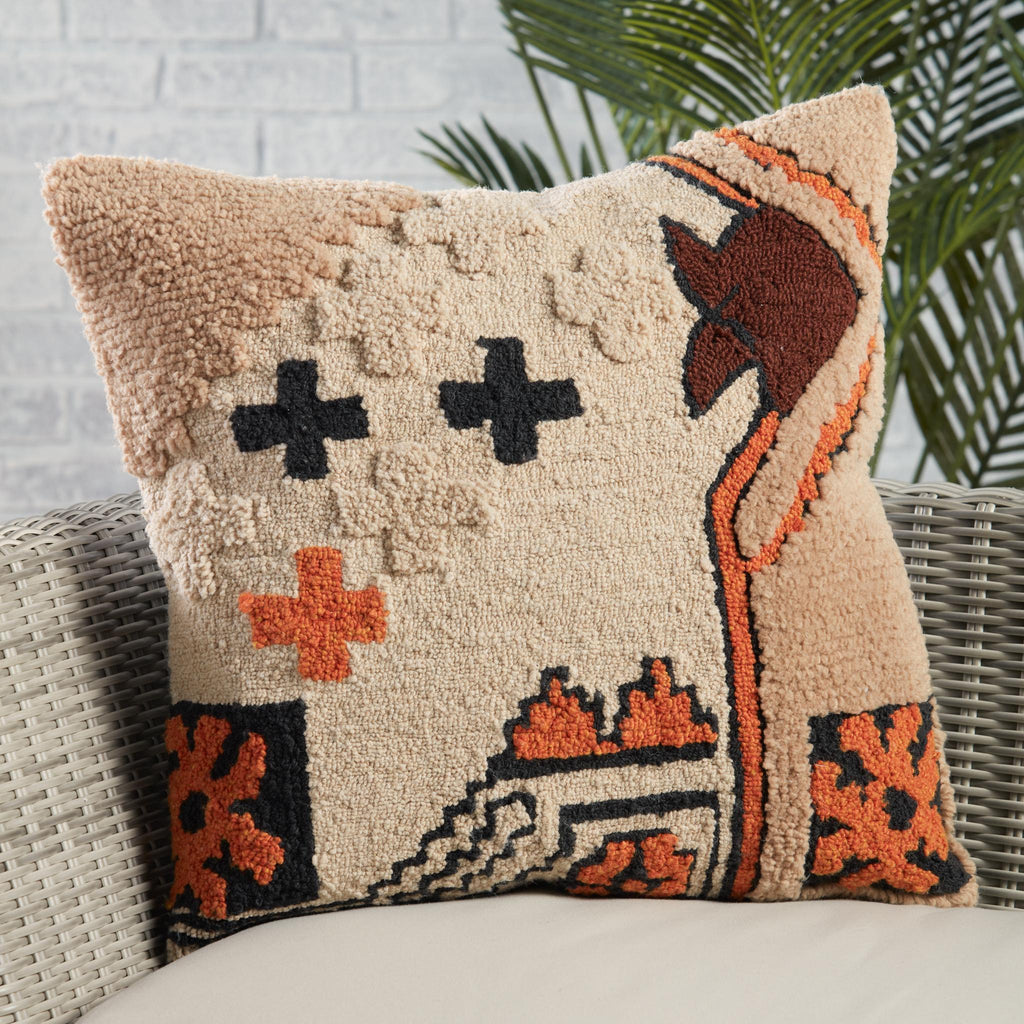 Jaipur Living Nazka Kika Tribal Beige / Orange 22" x 22" Pillow