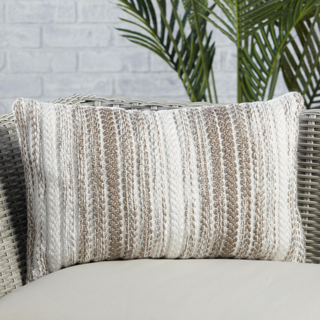 Jaipur Living Reed Austrel Ombre Gray / White 13" x 21" Pillow