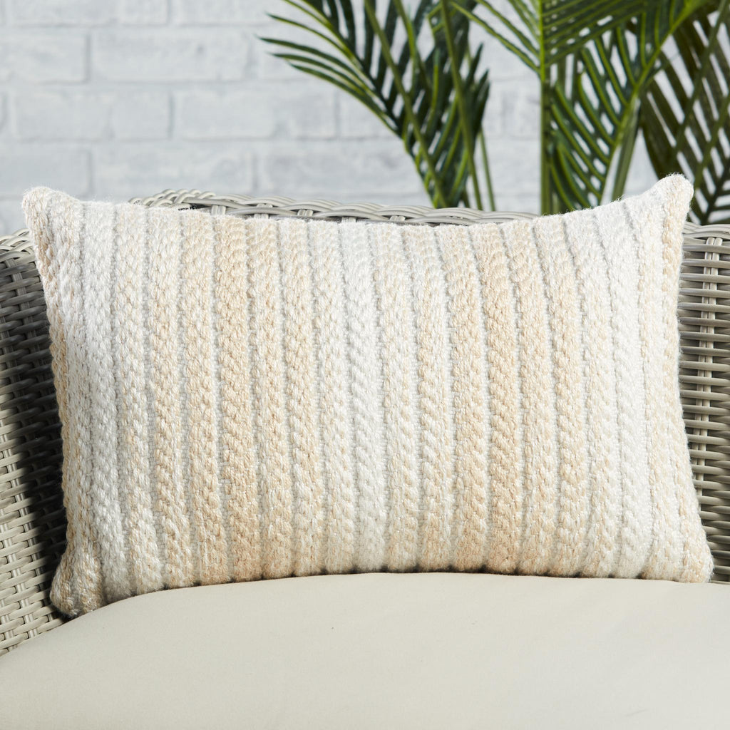 Jaipur Living Reed Austrel Ombre Cream / White 13" x 21" Pillow