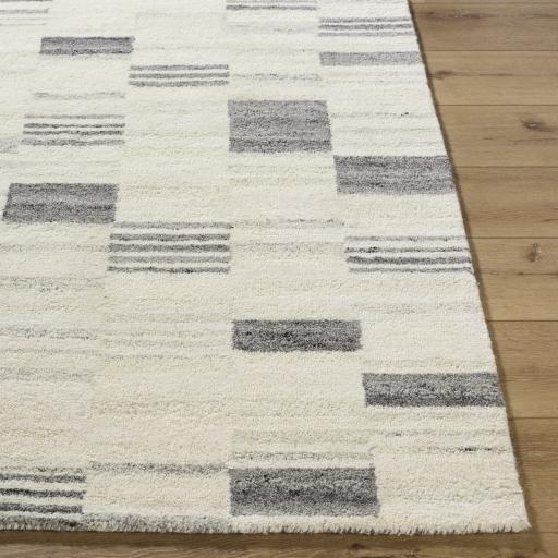 Surya Max BOMX-2305 2' x 3' Rug