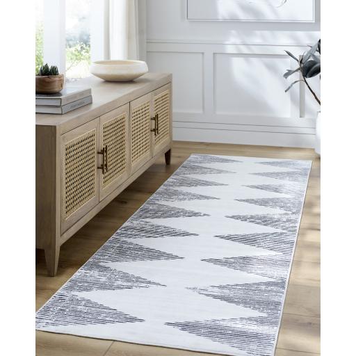 Surya Lavable LVB-2330 2'7" x 4' Rug