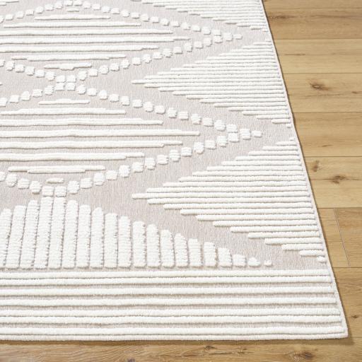 Surya Lyna LYA-2340 2'7" x 7'2" Rug