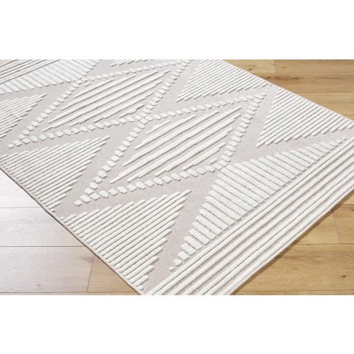 Surya Lyna LYA-2340 2'7" x 7'2" Rug