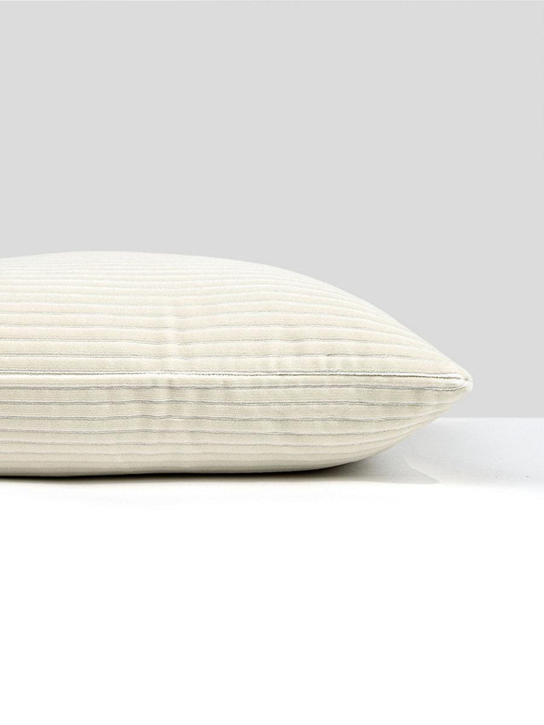 Scalamandre Highlight 22 X 22 - Cream Pillow