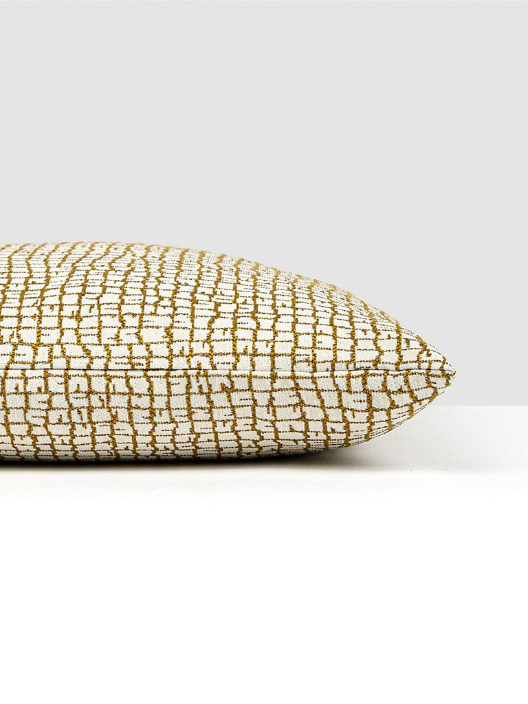 Scalamandre Troya Beach Outdoor 22 X 22 - Gold Pillow