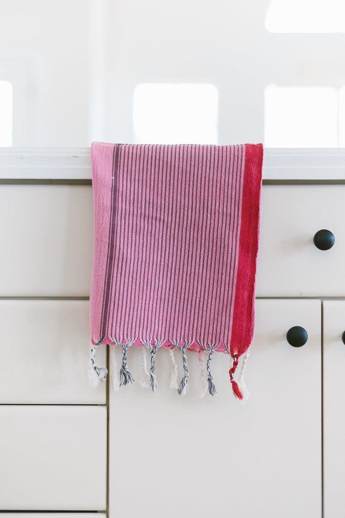 DecoratorsBest Gypsy Pink Tribeca Hand Towel