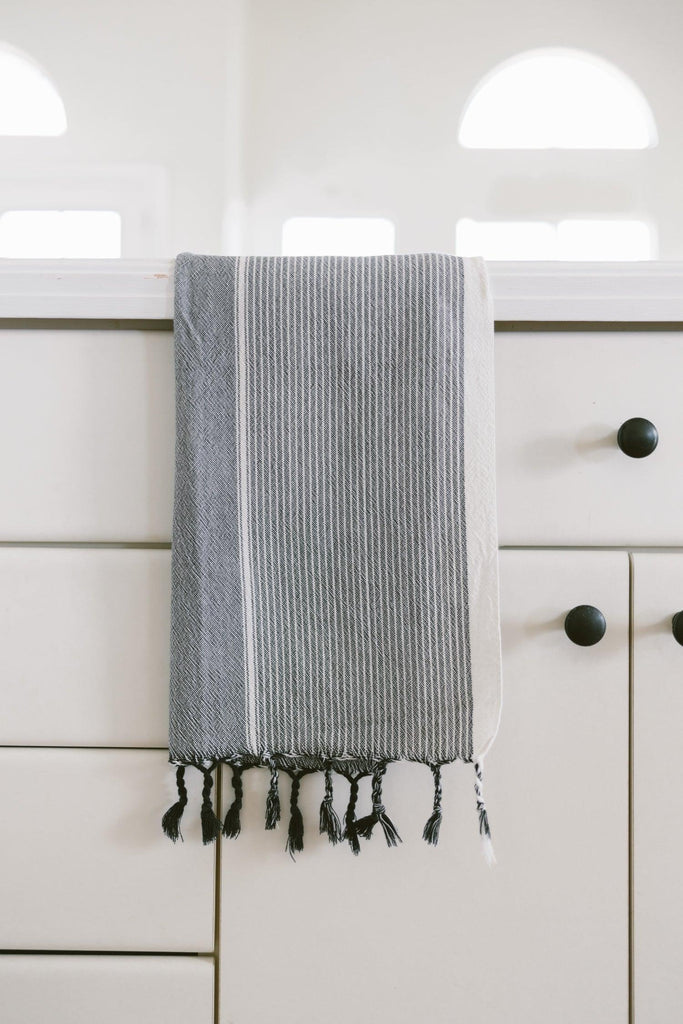 DecoratorsBest Grey Stripe Tribeca Hand Towel