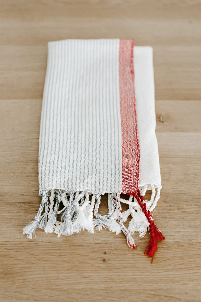 DecoratorsBest Ivory Cherry Tribeca Hand Towel