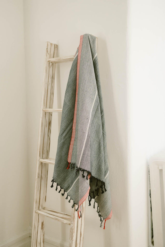 DecoratorsBest Charcoal Tribeca Towel