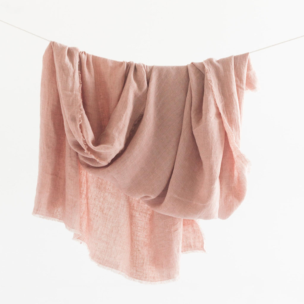 DecoratorsBest Stone Washed Linen Throw - Blush