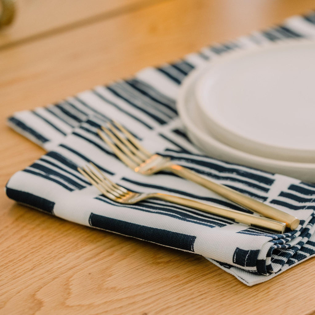 DecoratorsBest Marguerite in Indigo - Pair of Napkins