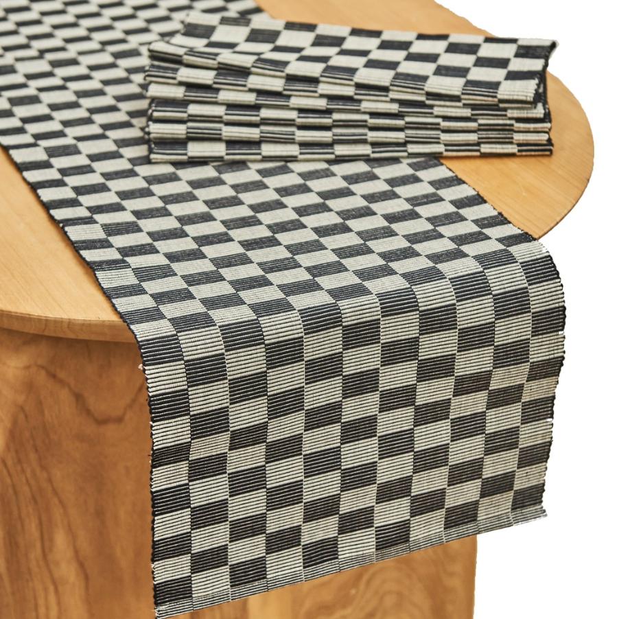 DecoratorsBest Black Handloomed Checkered Table Runner