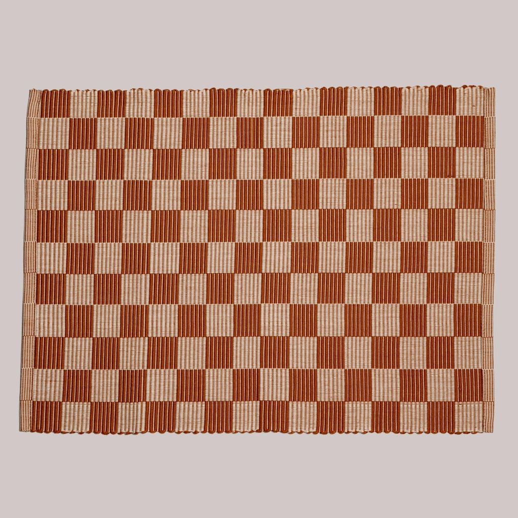 DecoratorsBest S/4 Handloomed Checkered Placemats - Brown