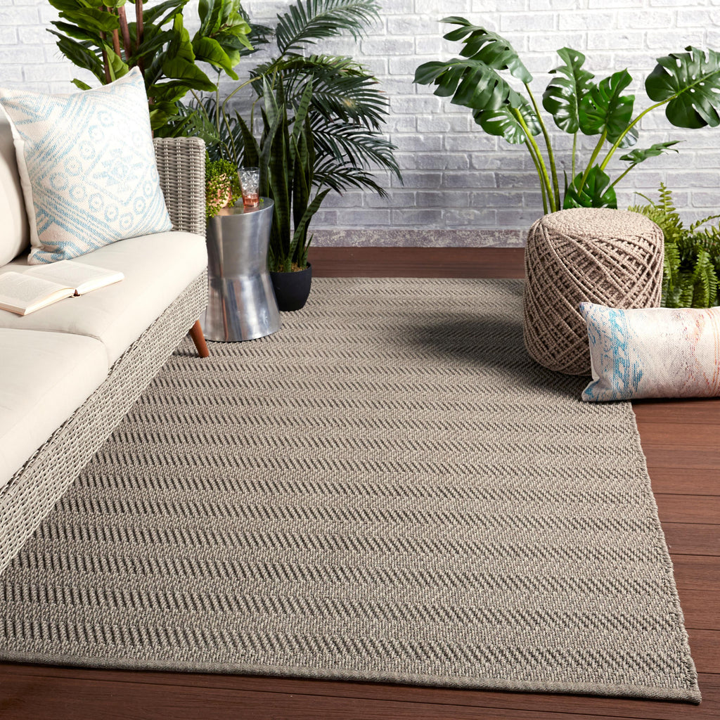 Jaipur Living Saeler Indoor/ Outdoor Striped Gray Area Rug (7'6"X9'6")