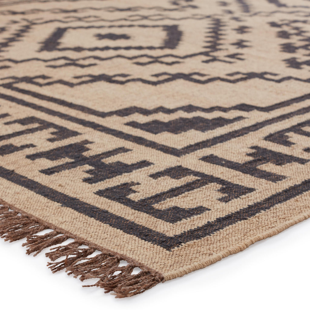 Jaipur Living Jaima Handmade Tribal Beige/ Black Area Rug (7'10"X9'10")