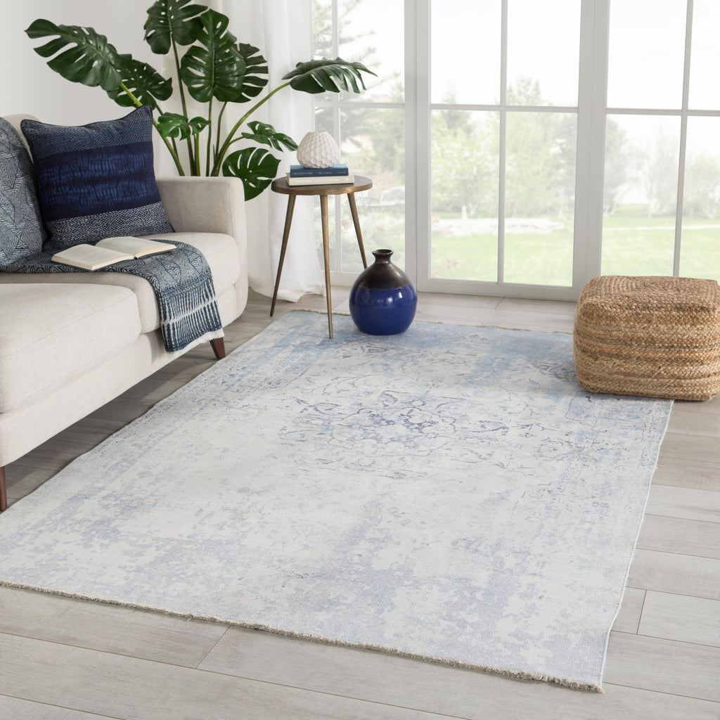 Jaipur Living Contessa Medallion Blue/ White Area Rug (4'X6')